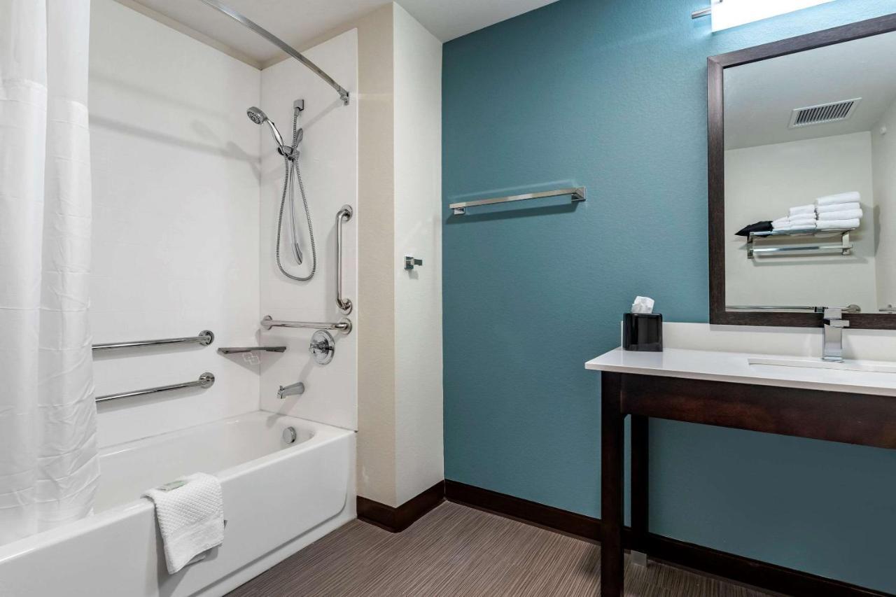 Sleep Inn Waukee-West Des Moines Zewnętrze zdjęcie
